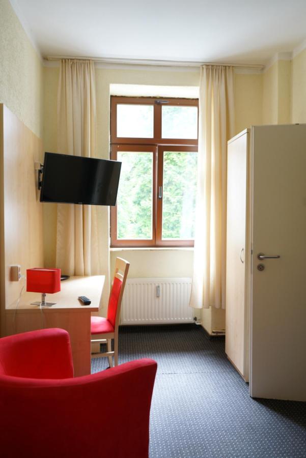 Gaestehaus Lisakowski Pension Am Brautwiesenpark Görlitz Dış mekan fotoğraf