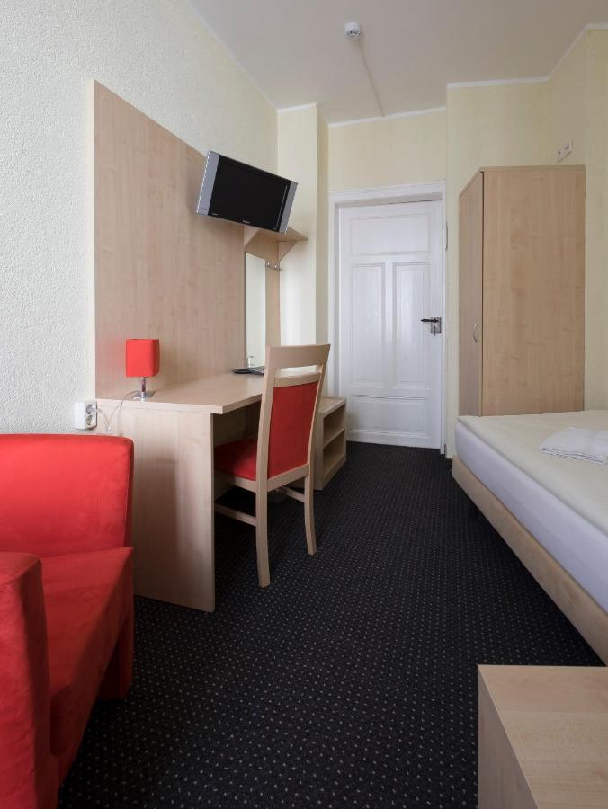 Gaestehaus Lisakowski Pension Am Brautwiesenpark Görlitz Dış mekan fotoğraf