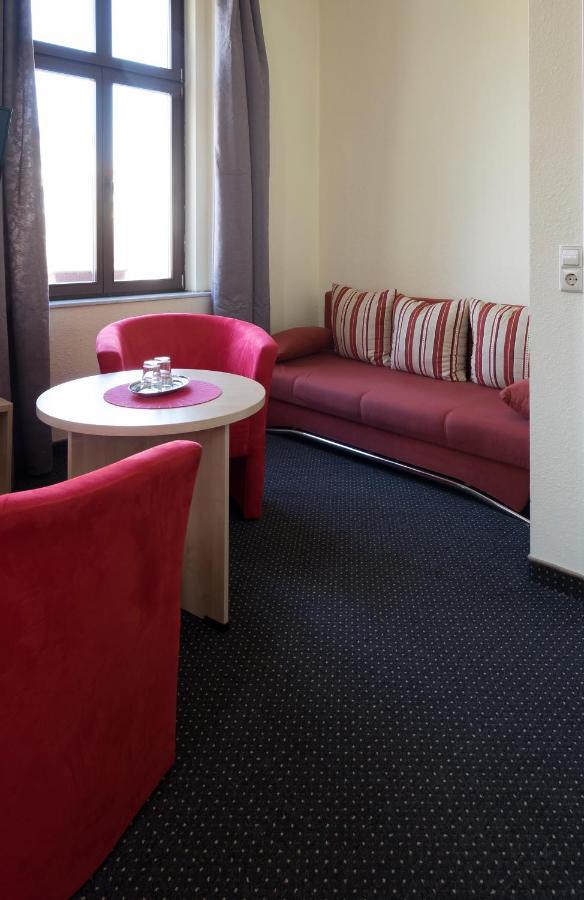 Gaestehaus Lisakowski Pension Am Brautwiesenpark Görlitz Dış mekan fotoğraf