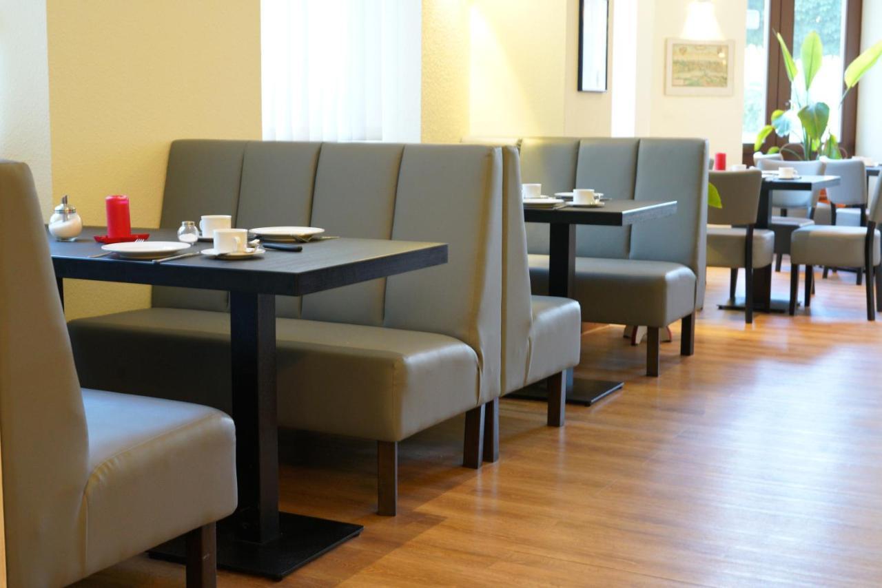 Gaestehaus Lisakowski Pension Am Brautwiesenpark Görlitz Dış mekan fotoğraf